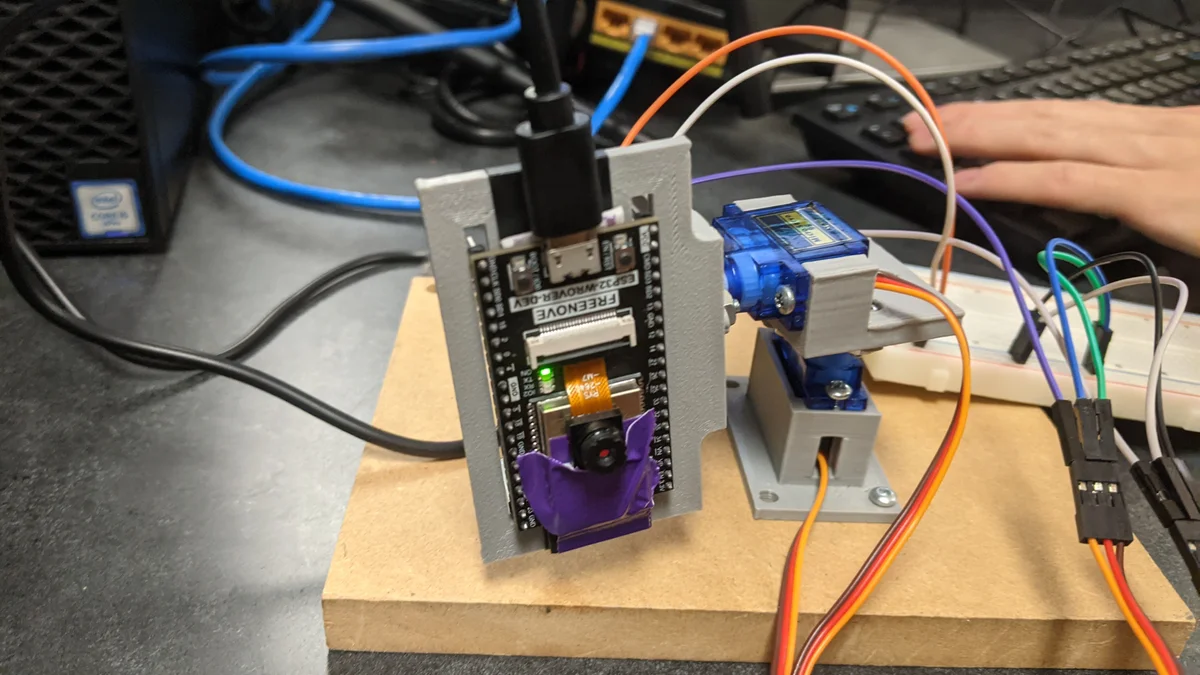 Turret Face Tracker photo 3